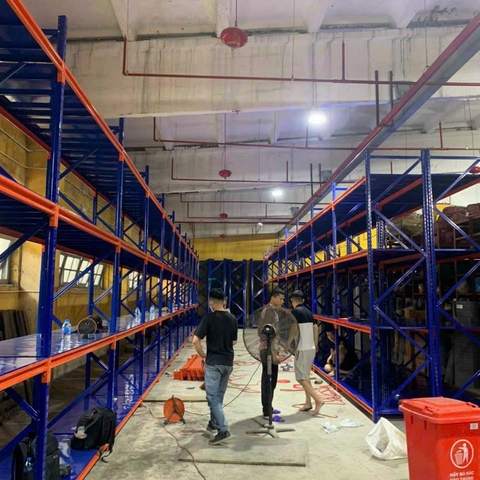 Kệ trung tải dài 1m5 rộng 60